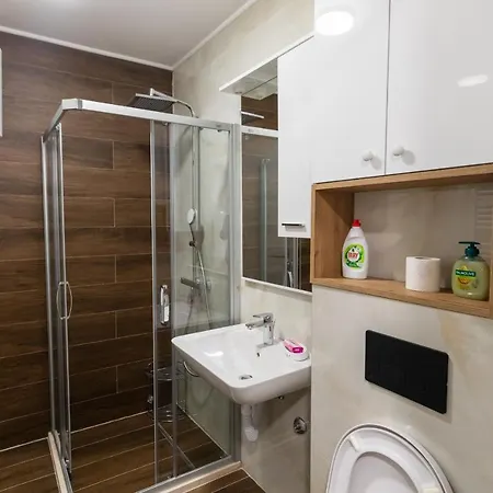 Uz Stazu -snjezna Dolina Lejlighed Jahorina